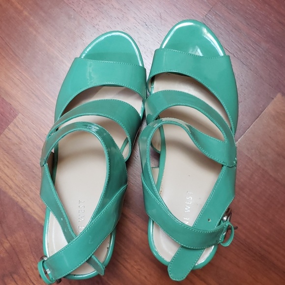 CUTE TURQUOISE WEDGES - Picture 4 of 4